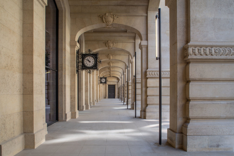 Le péristyle - Photo Olivier Culmann - Tendance Floue